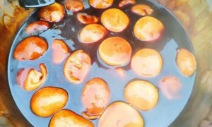 在大竹街上吃到的糖油粑粑,软糯香甜、回味无穷啊